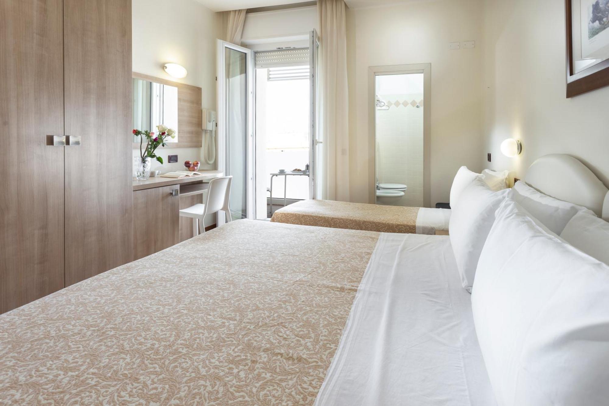 Hotel Baltic ريميني المظهر الخارجي الصورة