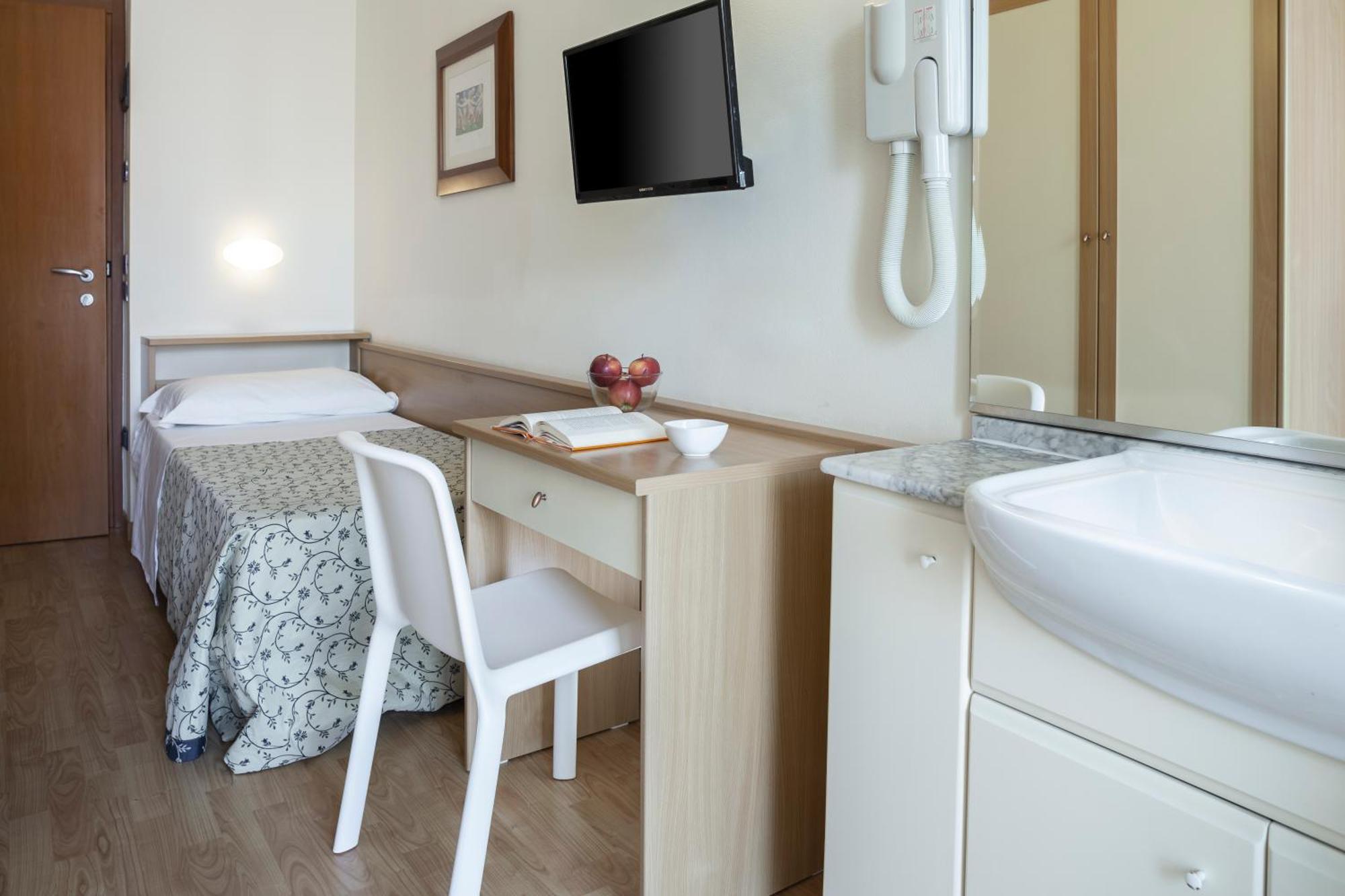 Hotel Baltic ريميني المظهر الخارجي الصورة