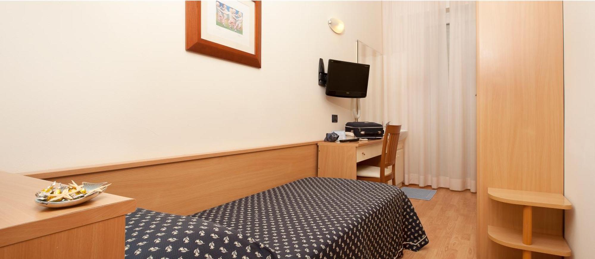 Hotel Baltic ريميني الغرفة الصورة